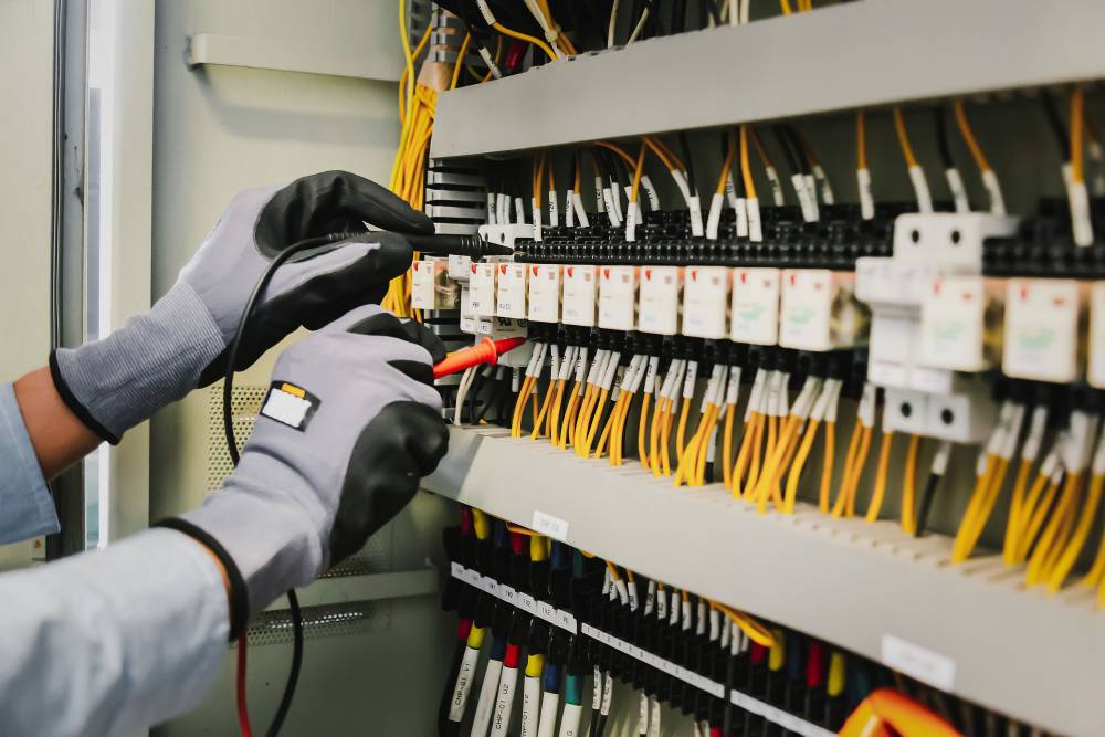 Électricien à Neuville-de-Poitou